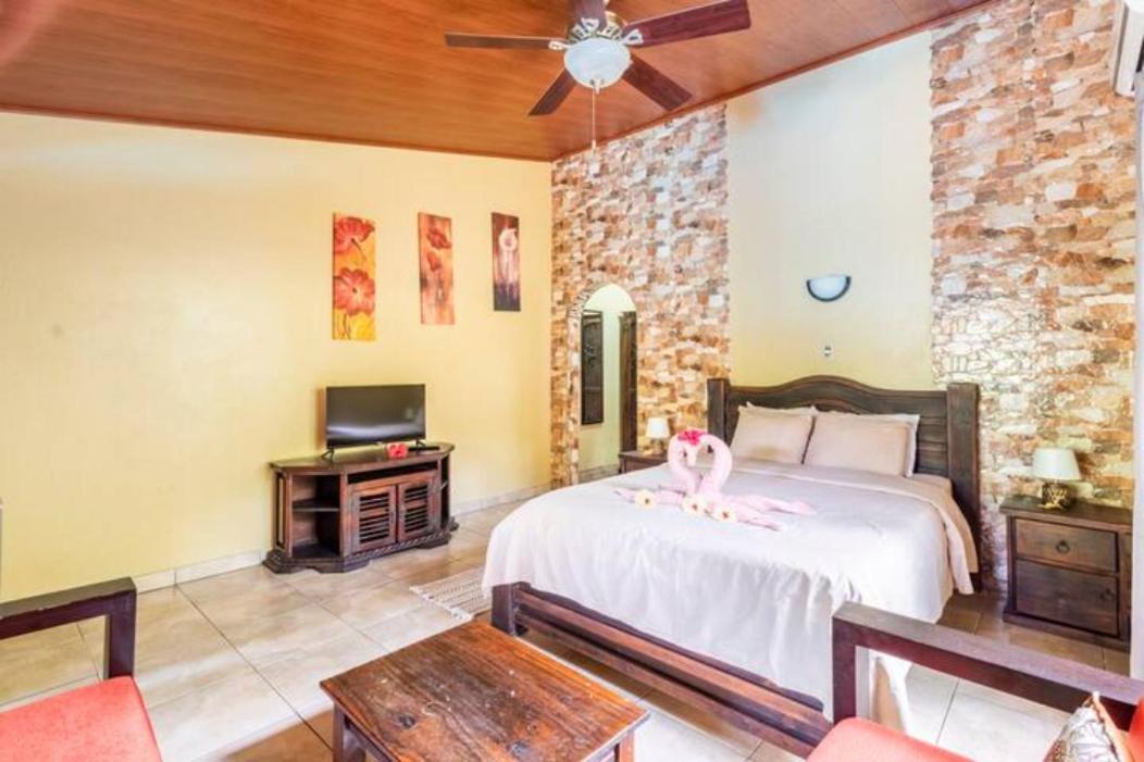 Casa Caribbean Coconut Hotel Cahuita Exterior photo