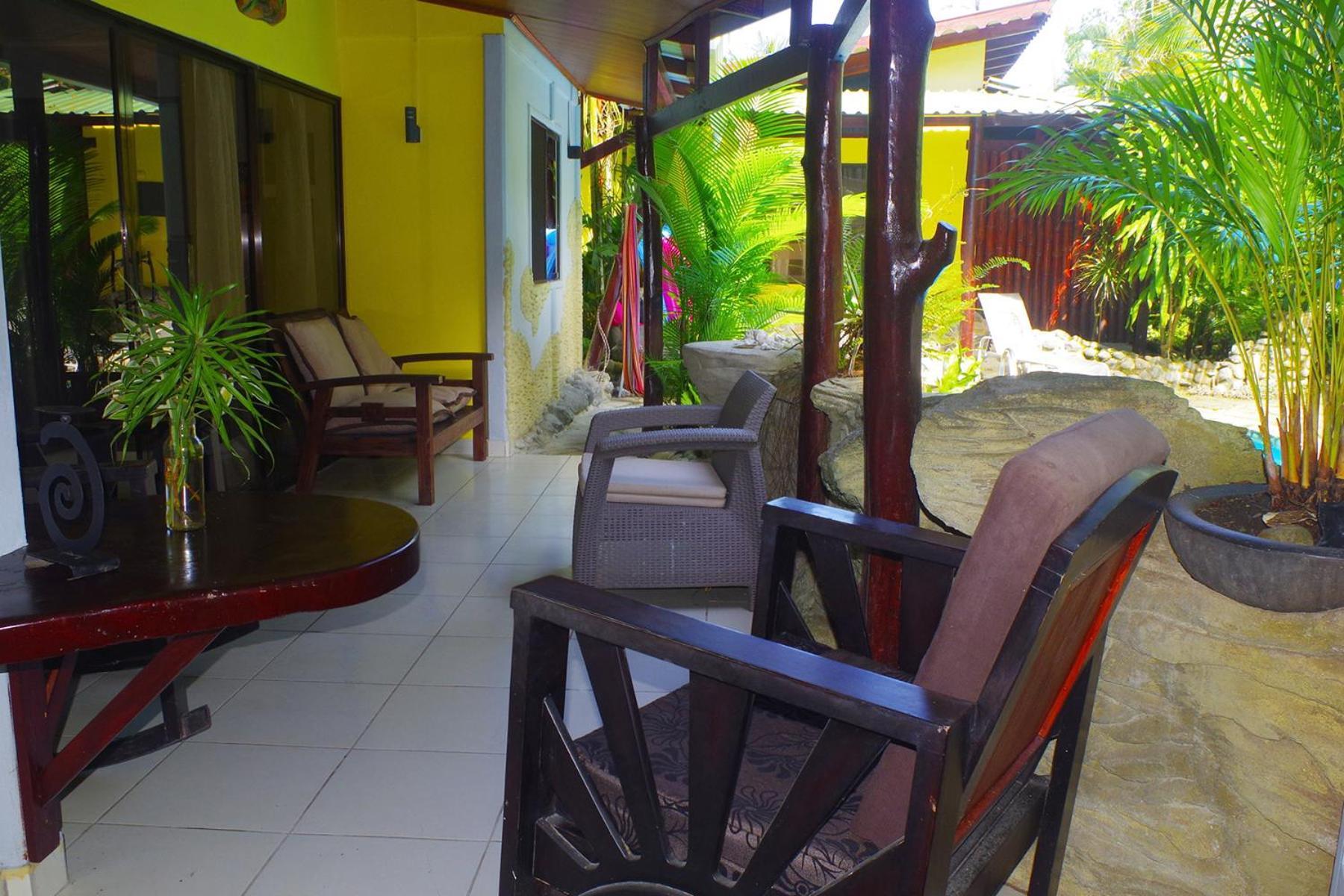 Casa Caribbean Coconut Hotel Cahuita Exterior photo